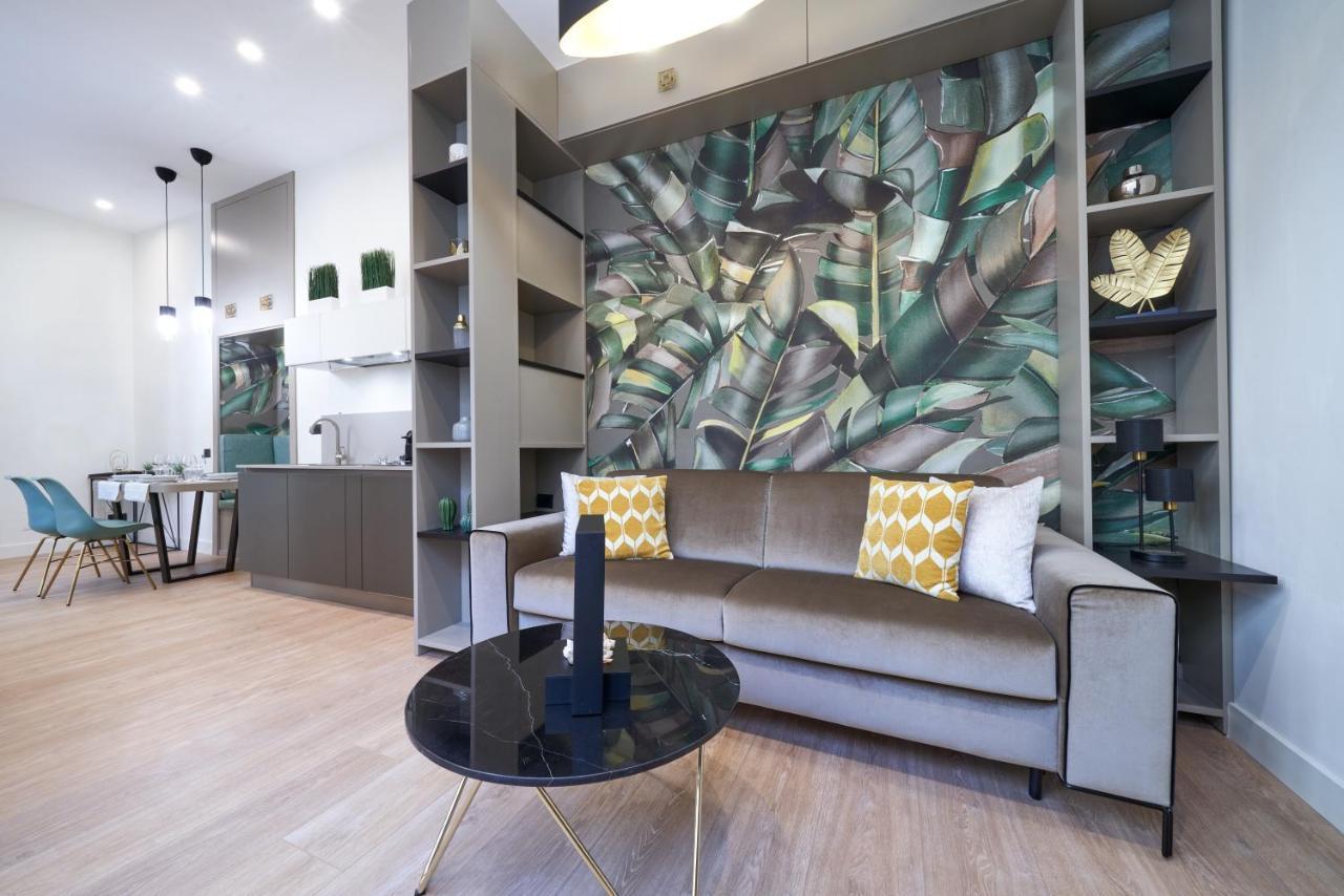 The One Napoli Luxury Apartment エクステリア 写真