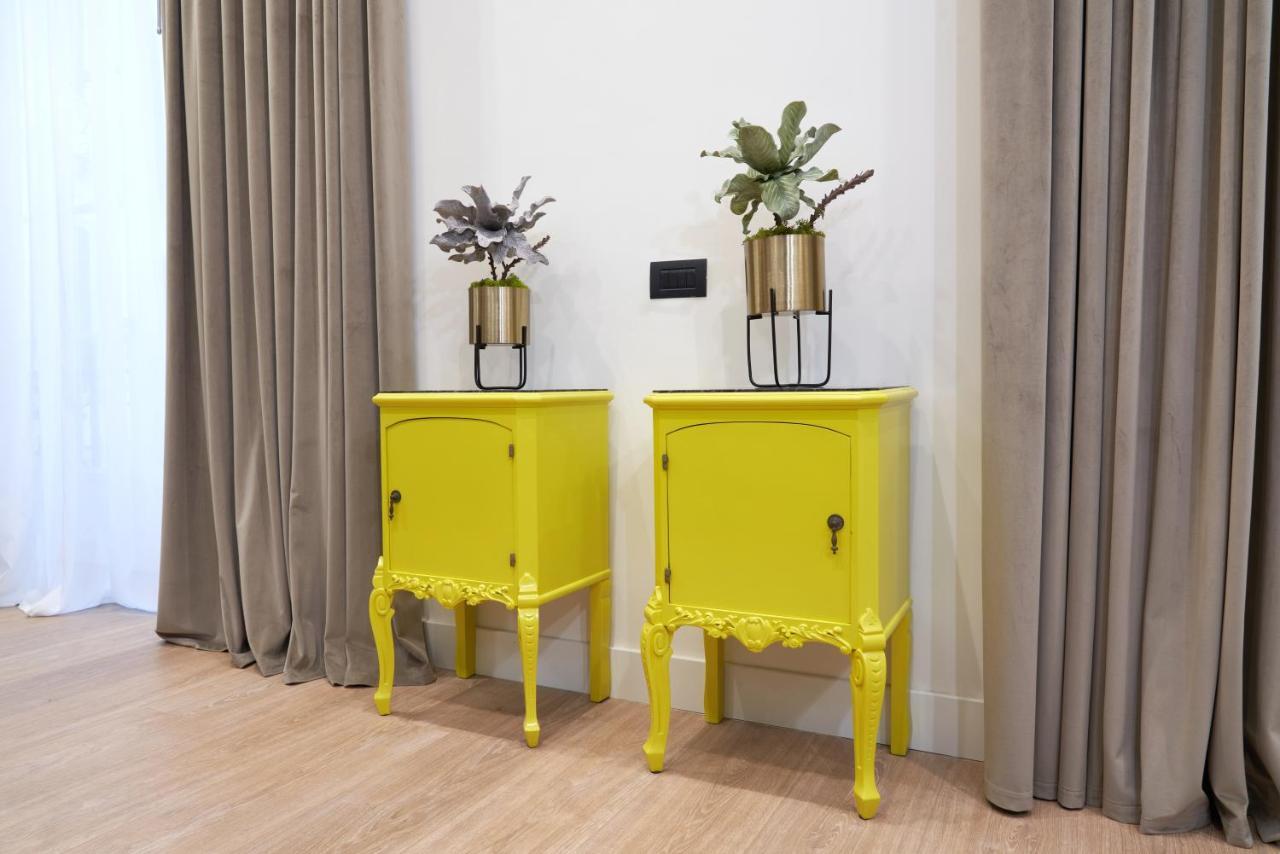 The One Napoli Luxury Apartment エクステリア 写真