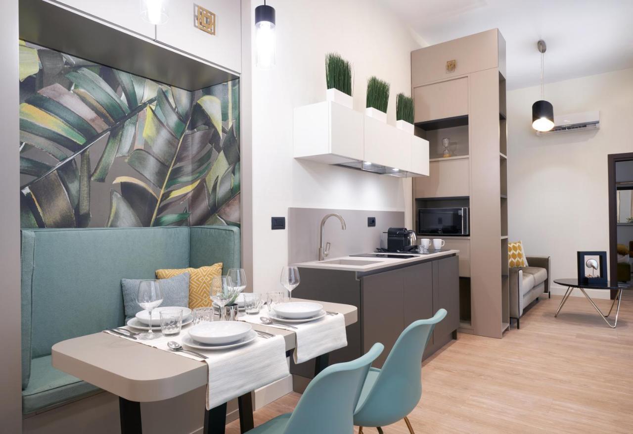 The One Napoli Luxury Apartment エクステリア 写真