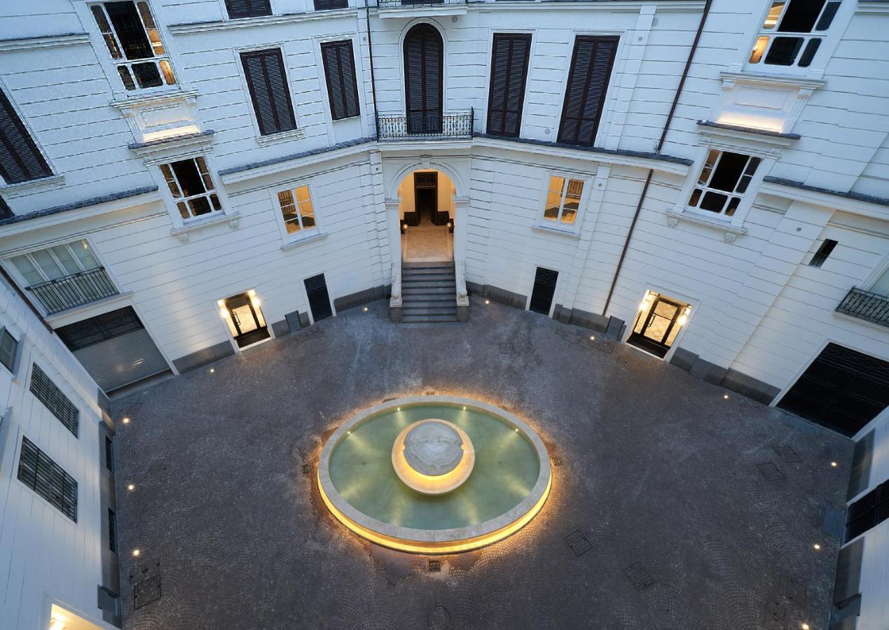 The One Napoli Luxury Apartment エクステリア 写真