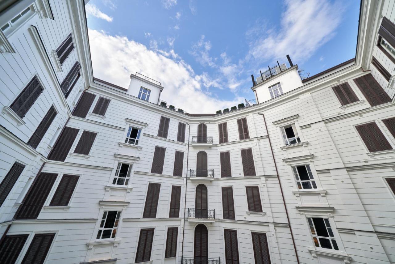 The One Napoli Luxury Apartment エクステリア 写真