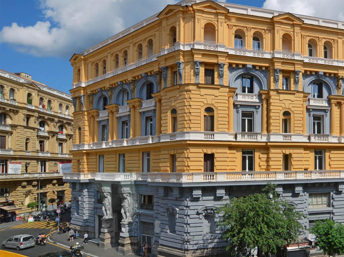 The One Napoli Luxury Apartment エクステリア 写真