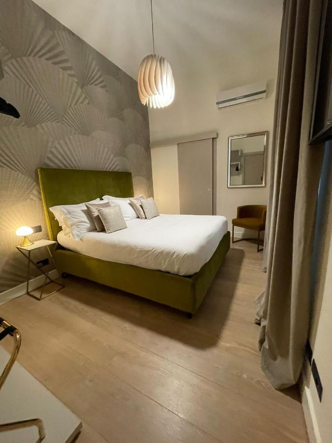 The One Napoli Luxury Apartment エクステリア 写真